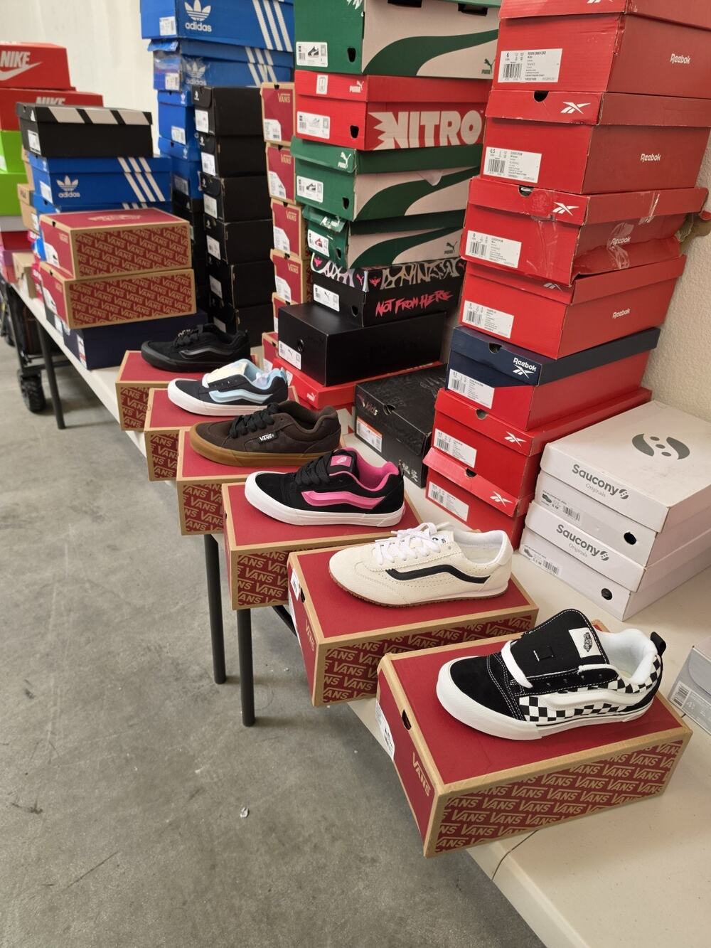 bundle of 6 Pairs Vans shoes